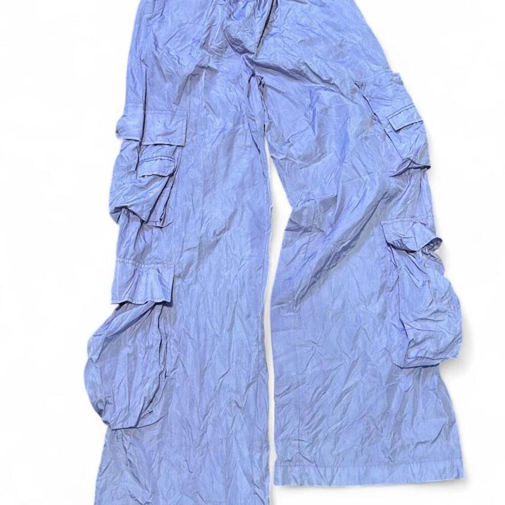 Gold hinge lavender parachute cargo